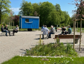Sonntag auf dem Friedhof